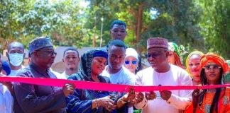 Octobre rose : à l’université de Niamey, les étudiantes de l’UENUN font du dépistage du cancer du sein une affaire de tous